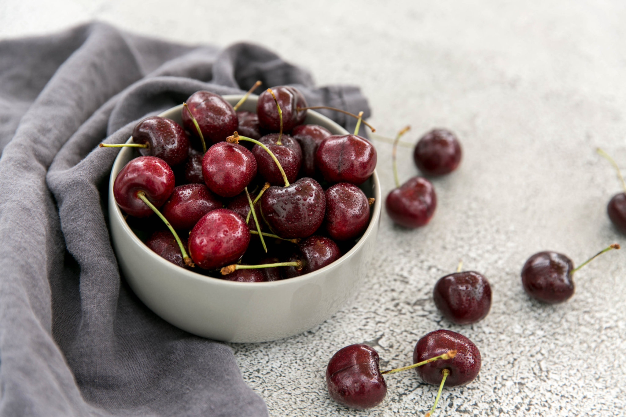 How Sweet Cherries Help with Arthritis Pain Stemilt